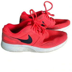 Nike Women’s Sneakers Size 9.5